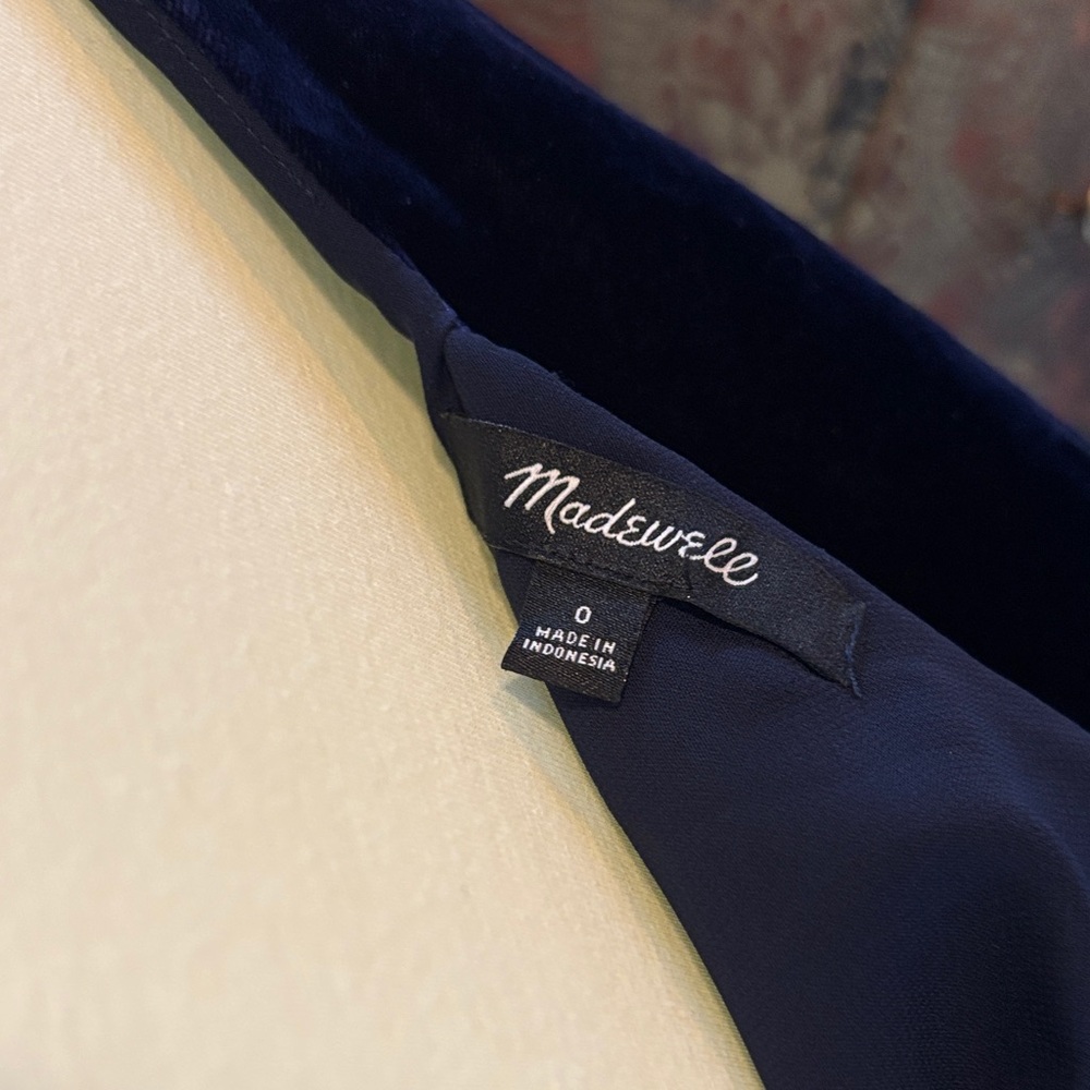 Madewell Gorgeous Navy Blue Velvet Button-down Camisole - Picture 4 of 5